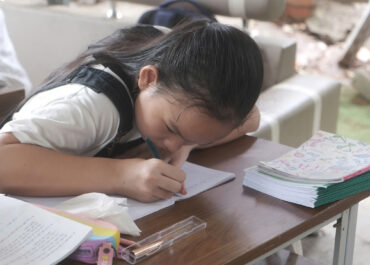 LỚP HỌC GIA SƯ TÌNH NGUYỆN “VIẾT TIẾP TƯƠNG LAI”