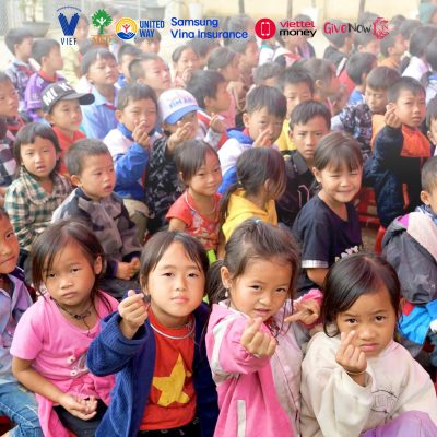 Trao tặng công trình Nhà vệ sinh kết hợp nhà tắm và đồ dúng sinh hoạt thiết yếu cho hơn 300 em học sinh trường PTDTBT TH&THCS Chế Tạo, xã Chế Tạo, tỉnh Lào Cai