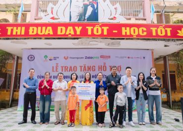 Trao tặng Hỗ trợ khắc phục hậu quả thiệt hại do cơn bão Bualoi tại Trường Tiểu học Vạn Thiện, xã Nông Cống, tỉnh Thanh Hóa