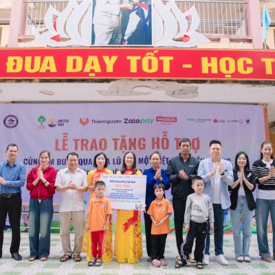 Trao tặng Hỗ trợ khắc phục hậu quả thiệt hại do cơn bão Bualoi tại Trường Tiểu học Vạn Thiện, xã Nông Cống, tỉnh Thanh Hóa