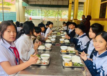 Tháng 12 tại THCS Thị trấn Thạch Giám (Nghệ An): Một mùa đông ấm áp trong hành trình phục hồi